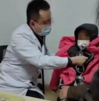 兰州一幼儿园食物中毒,多名儿童呕吐