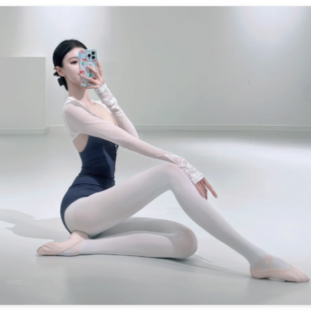 上海芭蕾少女：舞动中的优雅与梦想